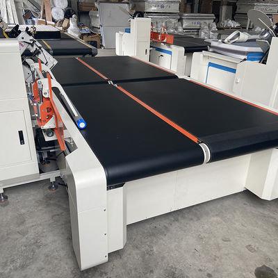 ZLT-TE4A 15-20 Stück/Stunde Computerisierte automatische Umdrehung 15-20 Stück/Stunde Bandkantenmaschine 50-500 mm Nähdicke für Matratze