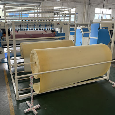 ZOLYTECH Matratzen-Quilting-Maschine Hochgeschwindigkeitscomputergestützte Ketten-Stich für Quilts und Comforters 1000rpm